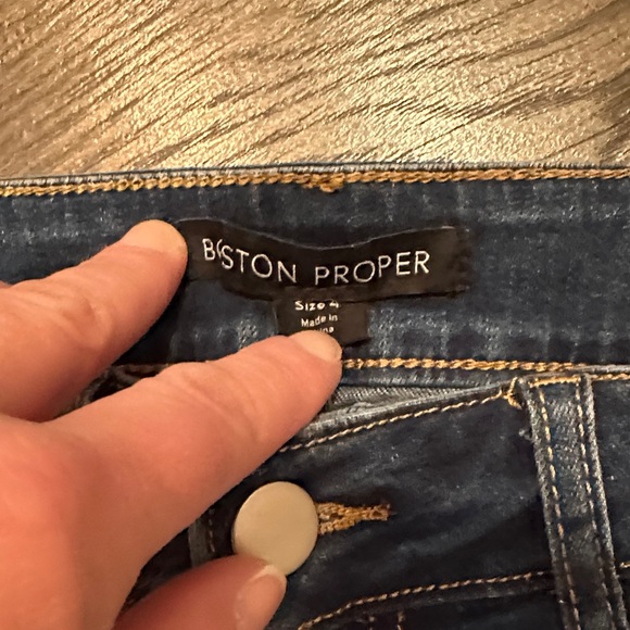 Fun Boston Proper Blue Jeans with Pearl Accents in Size 4 - Picture 5 of 5
